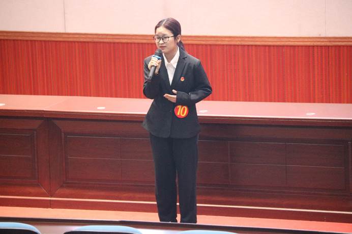 说明: D:\资助（梁莹）\2020-2021学年第二学期资助工作\资助活动月\演讲比赛校级层面\资助演讲比赛照片\IMG_3455.JPG