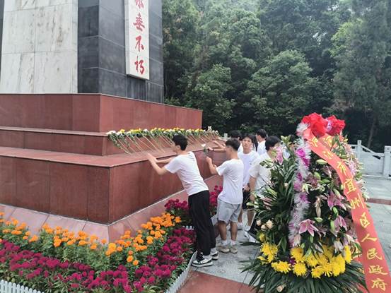 说明: A9D9A14B9B4F77CDE8E7952D4E45B69C